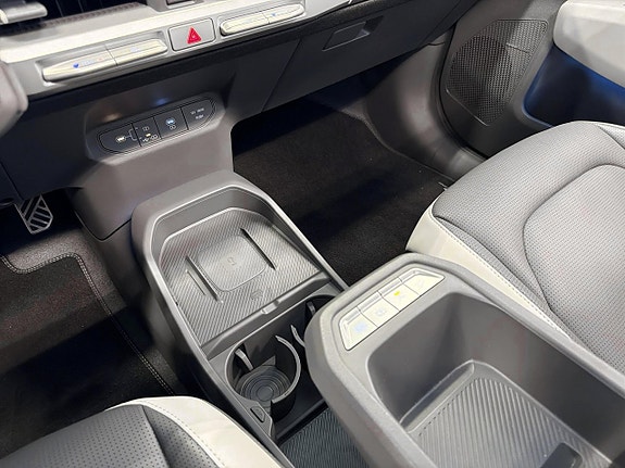 Kia EV3 14 of 14