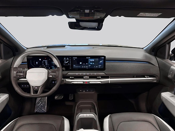 Kia EV3 8 of 14