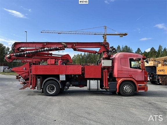 Scania P230 med betongpump (319,000:- ex moms) 13 of 24
