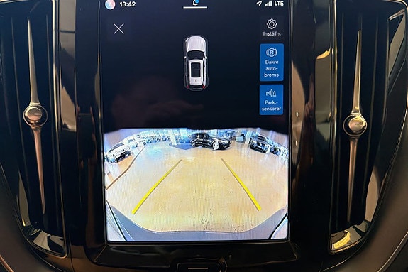 Volvo XC60 21 of 23