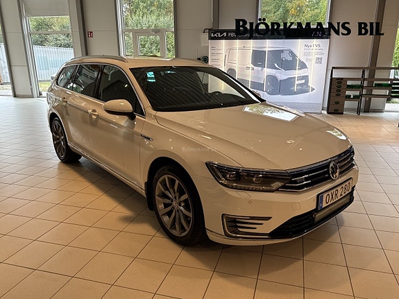 Volkswagen Passat 3 of 20