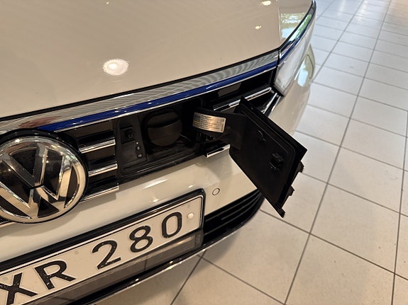 Volkswagen Passat 15 of 20