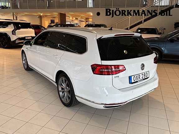 Volkswagen Passat 6 of 20