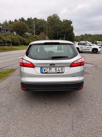 Ford Focus 5 of 14