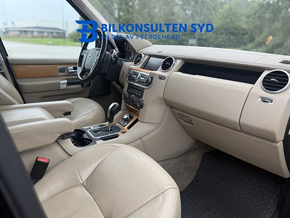 Land Rover Discovery 4 16 of 24