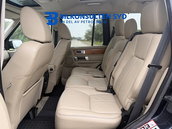 Land Rover Discovery 4 11 of 24