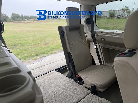 Land Rover Discovery 4 19 of 24
