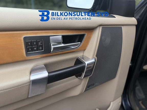 Land Rover Discovery 4 9 of 24