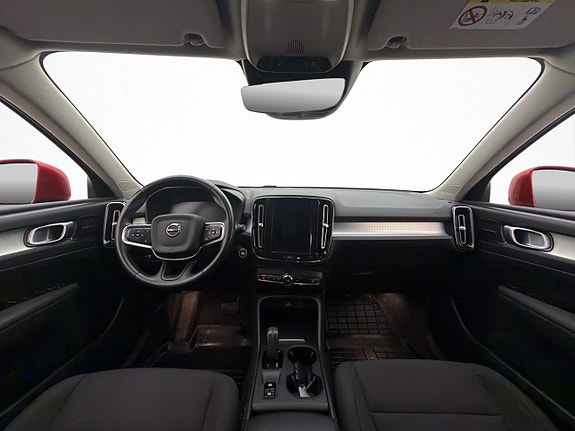 Volvo XC40 18 of 30