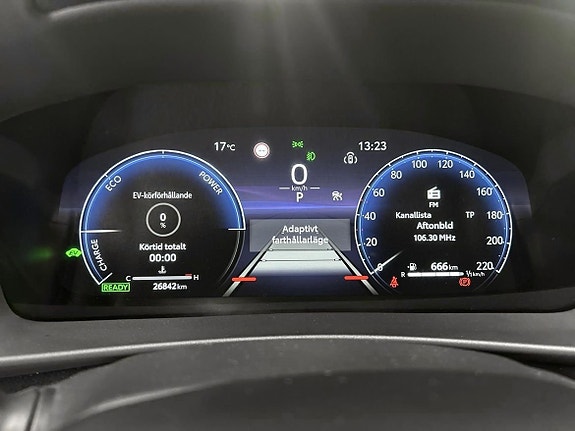 Toyota C-HR 15 of 19