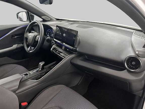 Toyota C-HR 10 of 19