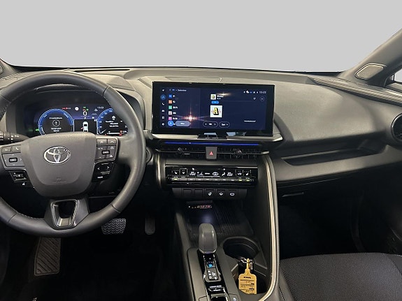 Toyota C-HR 12 of 19