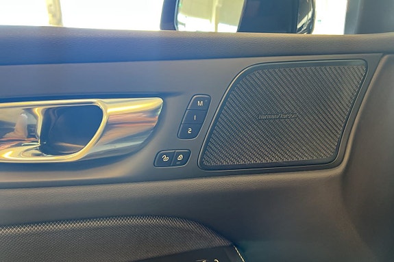 Volvo V60 18 of 24
