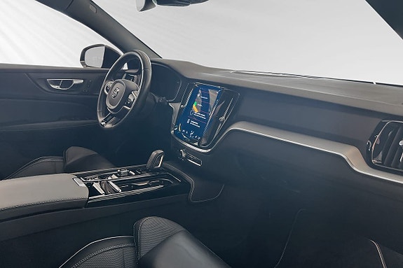 Volvo V60 10 of 24