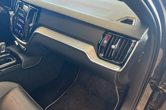Volvo V60 17 of 24