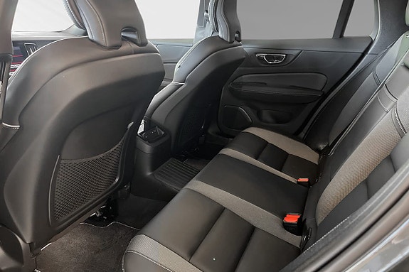 Volvo V60 8 of 24