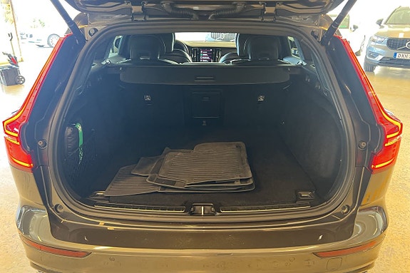 Volvo V60 14 of 24