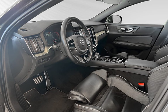 Volvo V60 7 of 24