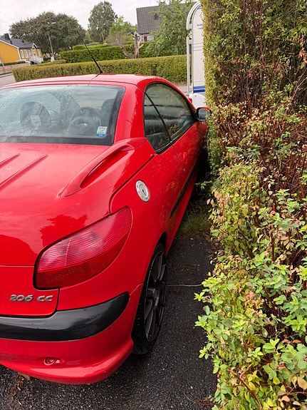 Peugeot 206 CC 4 of 7