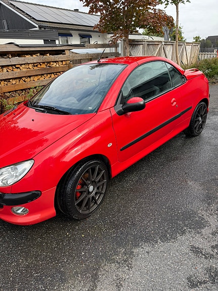 Peugeot 206 CC 2 of 7