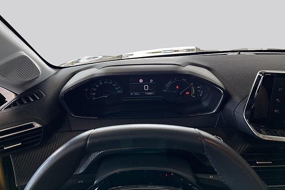 Peugeot e-208 10 of 15