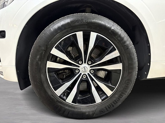 Volvo XC60 8 of 20