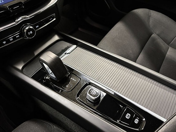 Volvo XC60 19 of 20