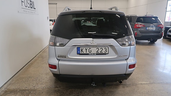 Mitsubishi Outlander 5 of 15