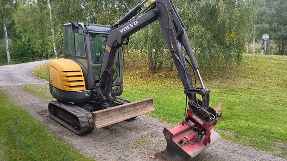 Minigrävare 2800kg 3 skopor 2 of 5