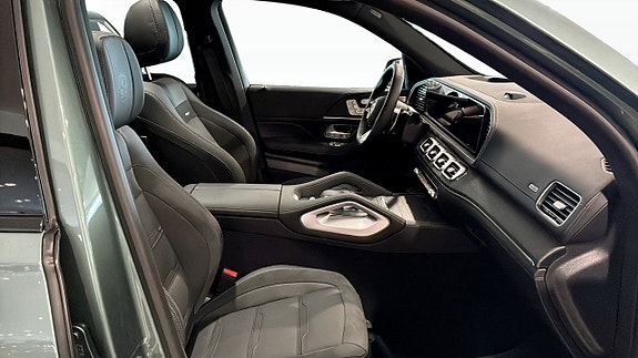 Mercedes-Benz GLE53 4 of 9