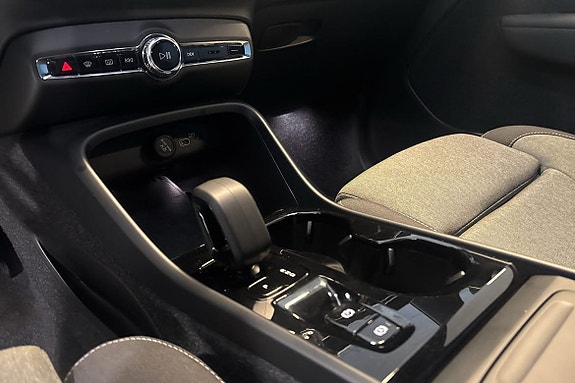 Volvo XC40 21 of 25