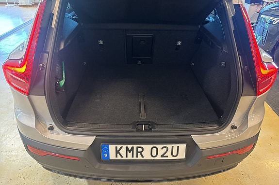 Volvo XC40 13 of 25