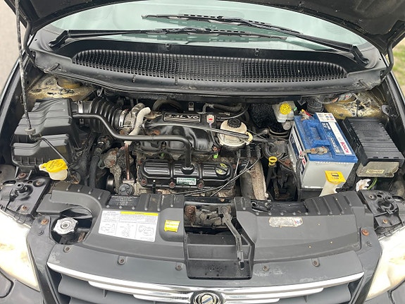 Chrysler Grand Voyager 15 of 16