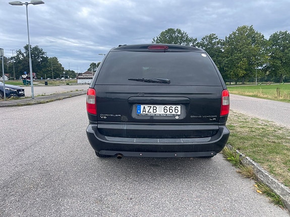 Chrysler Grand Voyager 5 of 16