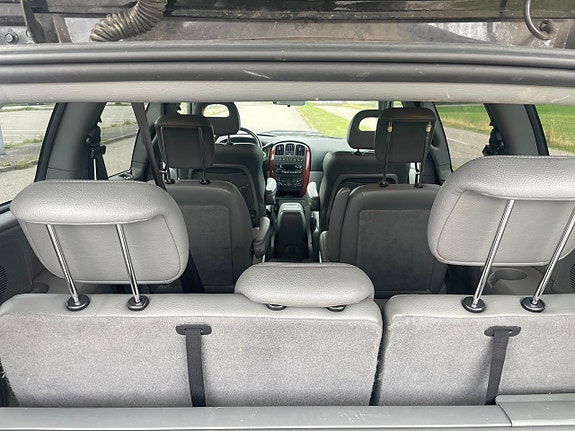 Chrysler Grand Voyager 14 of 16