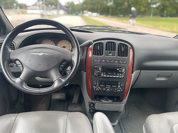 Chrysler Grand Voyager 7 of 16