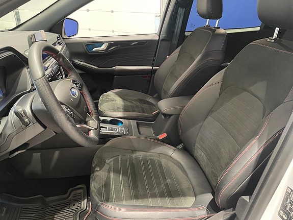 Ford Kuga 5 of 13
