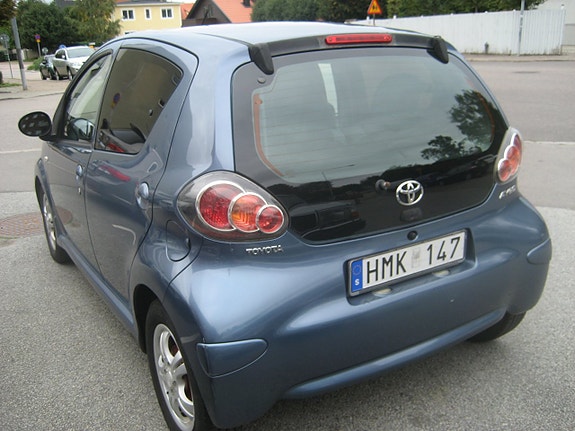 Toyota Aygo 4 of 15