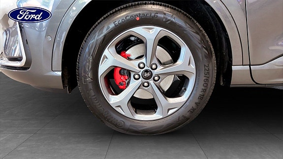 Ford Kuga 9 of 19