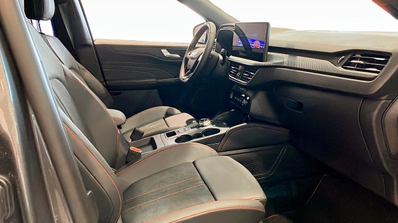 Ford Kuga 3 of 19
