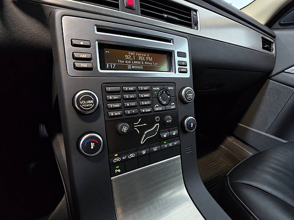 Volvo V70 19 of 26