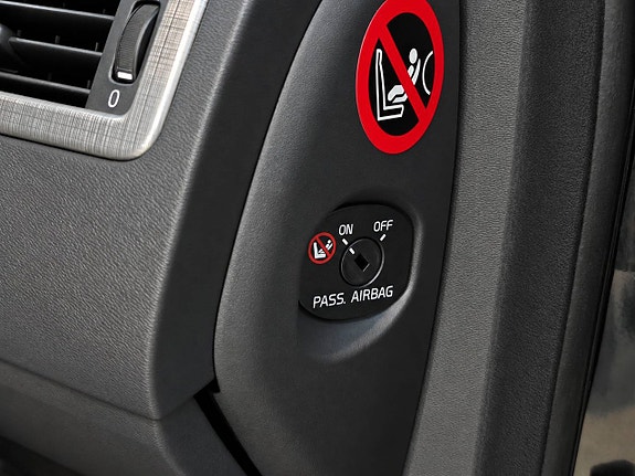 Volvo V70 23 of 26