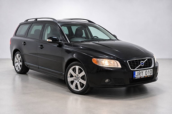 Volvo V70 10 of 26