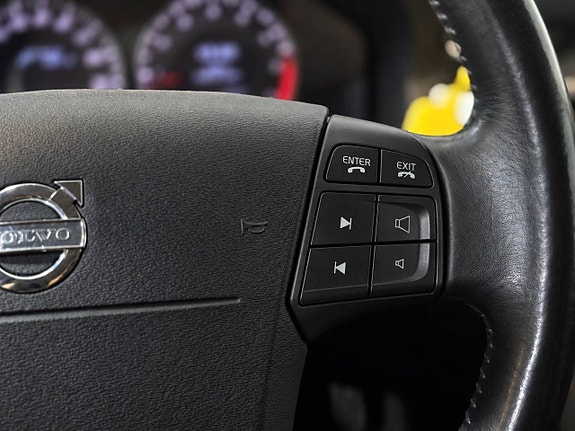 Volvo V70 18 of 26