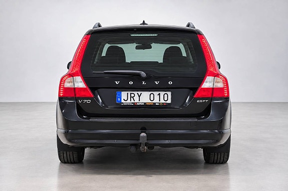 Volvo V70 7 of 26