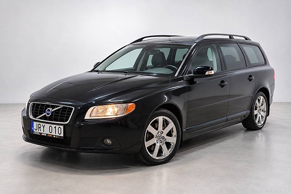 Volvo V70 4 of 26