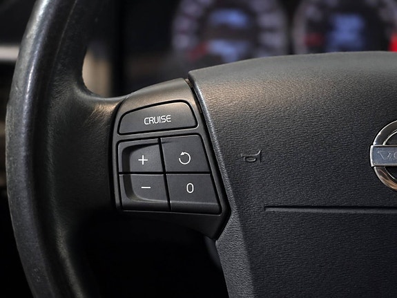 Volvo V70 17 of 26