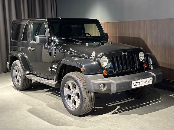 Jeep Wrangler 2 of 17