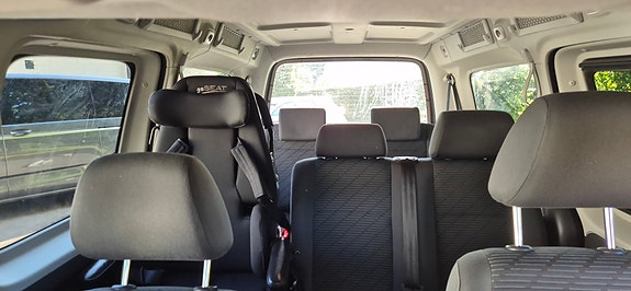 Volkswagen Caddy Maxi 9 of 13