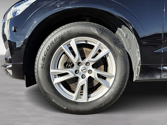 Volvo XC60 7 of 20